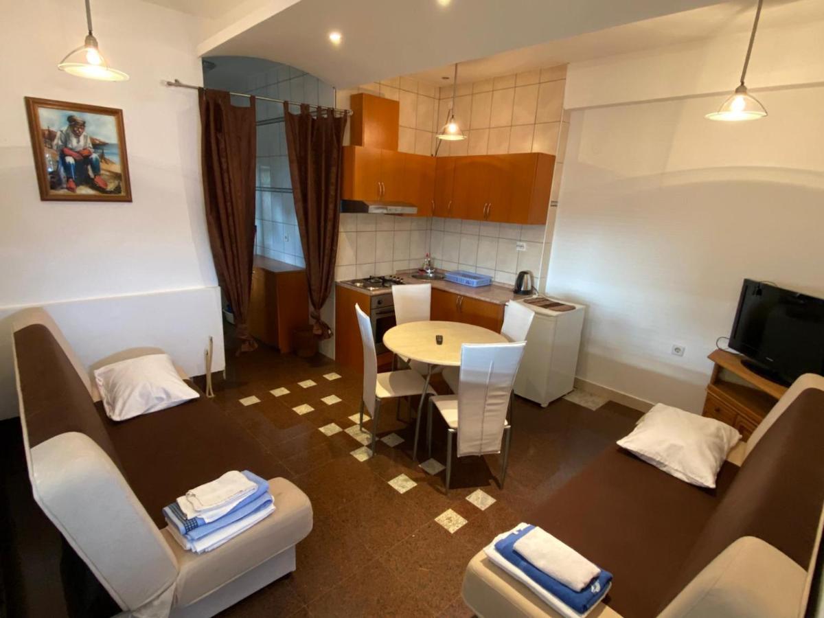 Blue Wave Apartments Turanj Ngoại thất bức ảnh