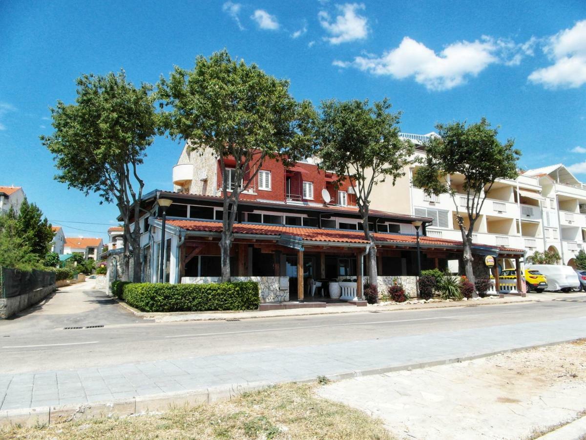 Blue Wave Apartments Turanj Ngoại thất bức ảnh